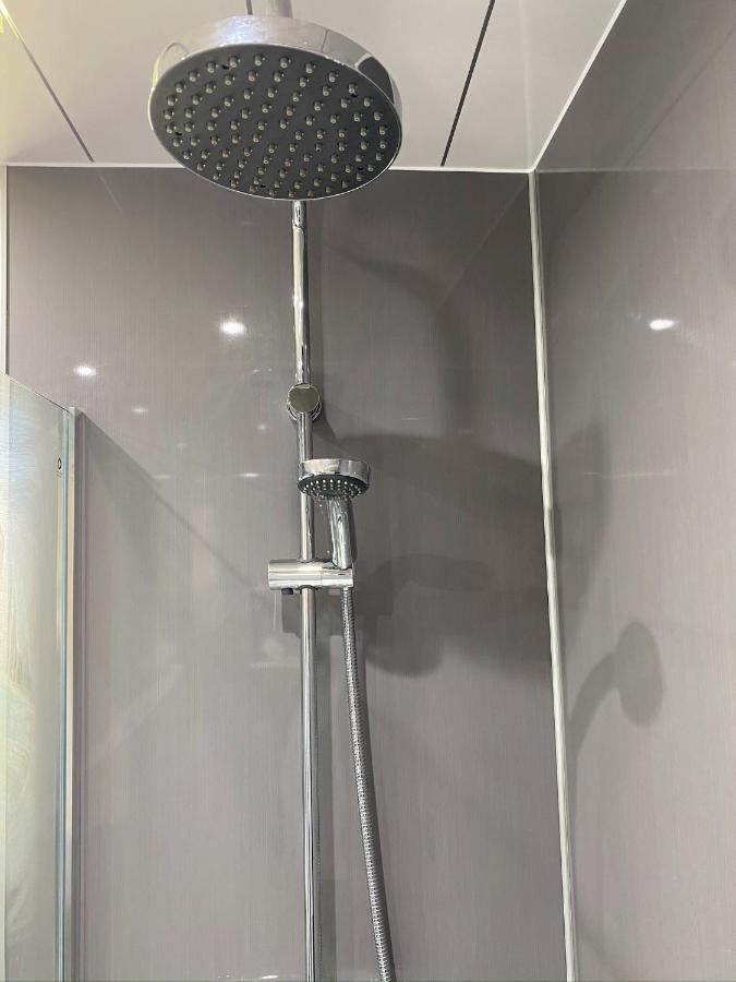 Prime Commuter Executive Apartment Данфермлін Екстер'єр фото